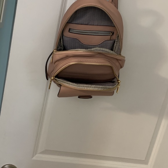 Backpack - Picture 8 of 11